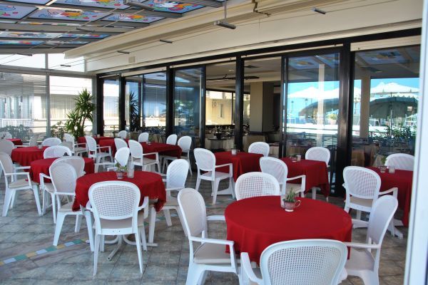 Hotel Bristol Cattolica Exterior foto